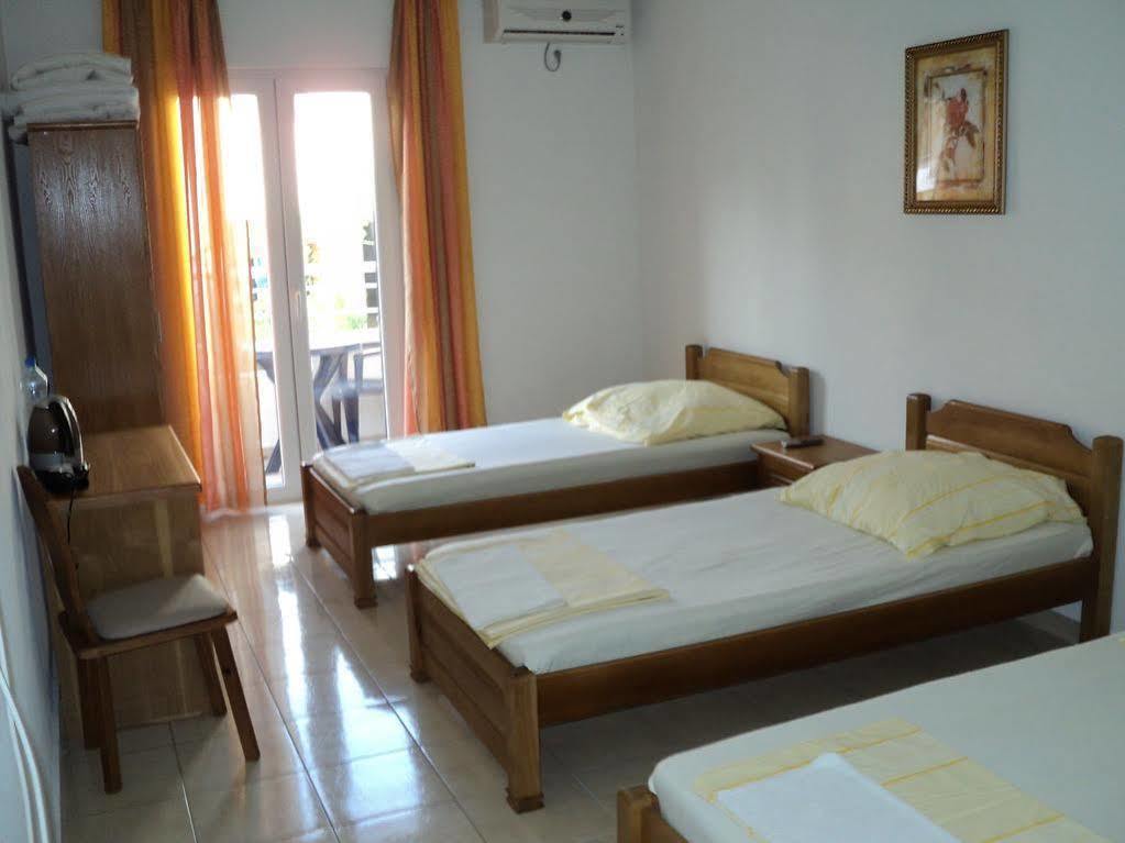 Guesthouse Sun Hostel Budua Esterno foto