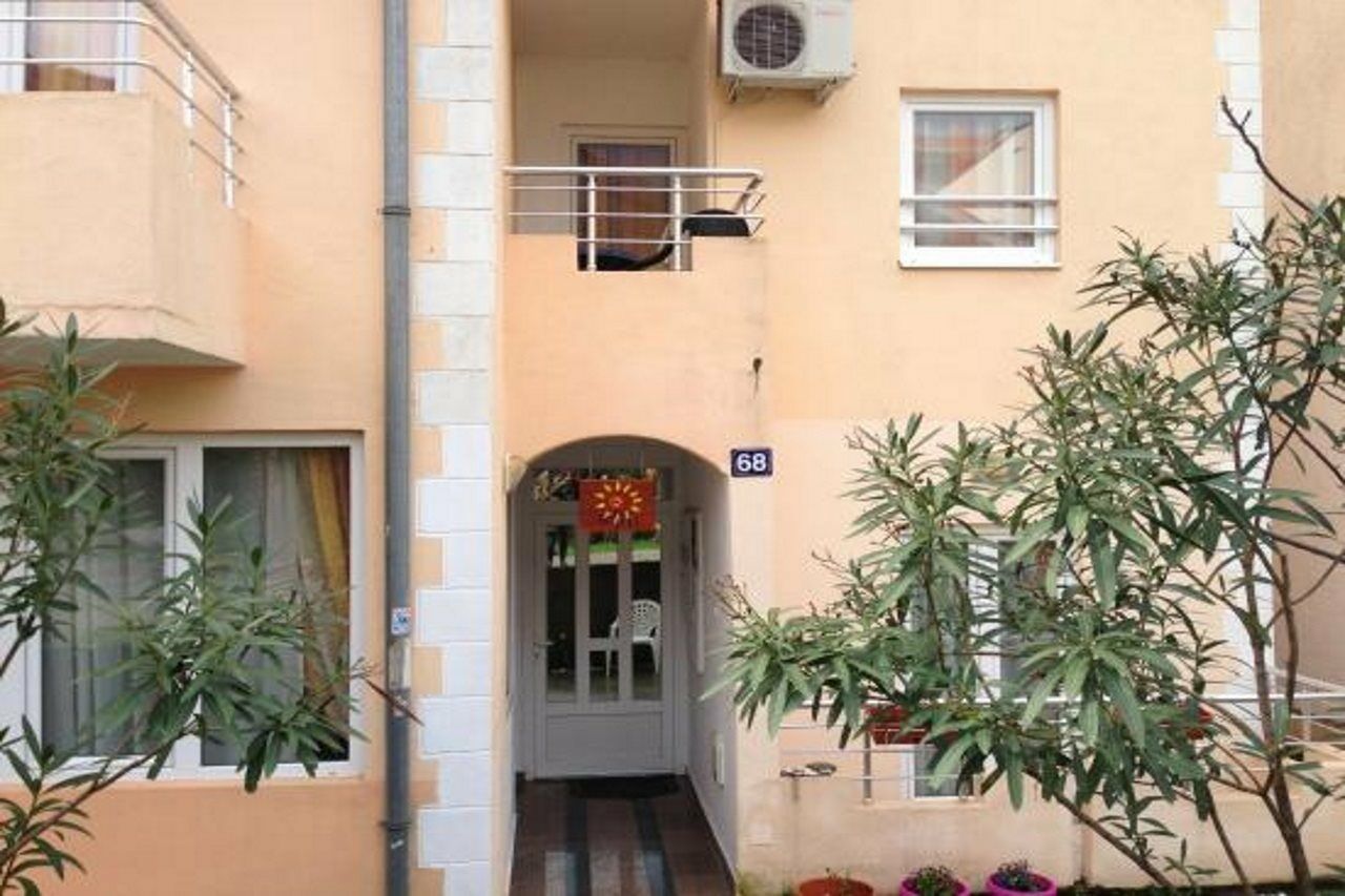 Guesthouse Sun Hostel Budua Esterno foto